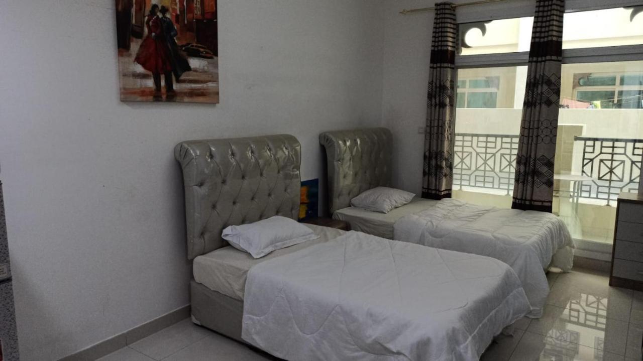 Budget Rental Studio Apartments In Dubai Exterior photo