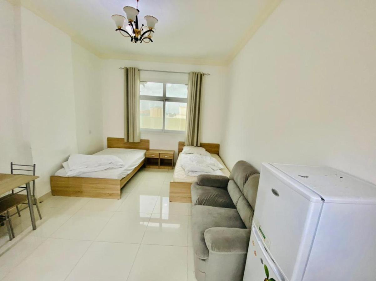 Budget Rental Studio Apartments In Dubai Exterior photo