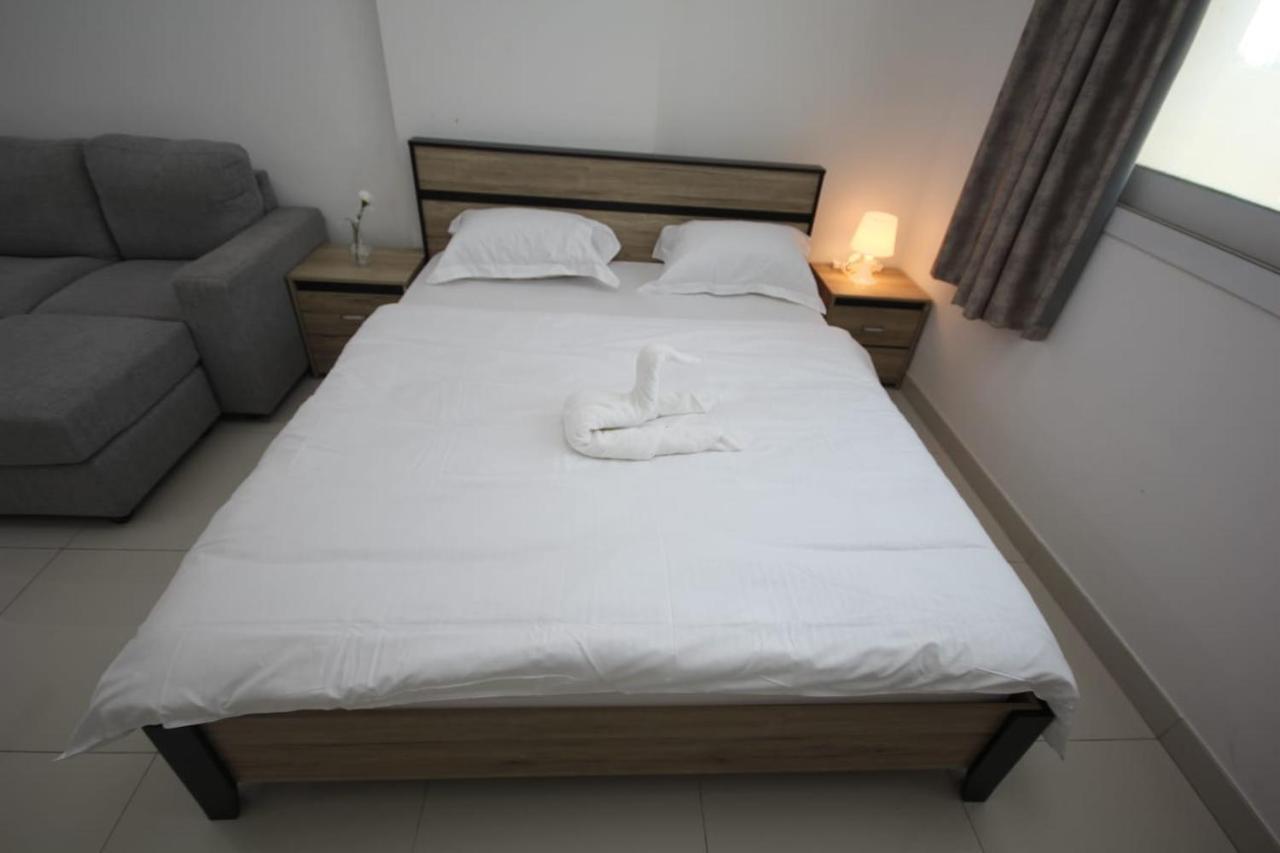 Budget Rental Studio Apartments In Dubai Exterior photo