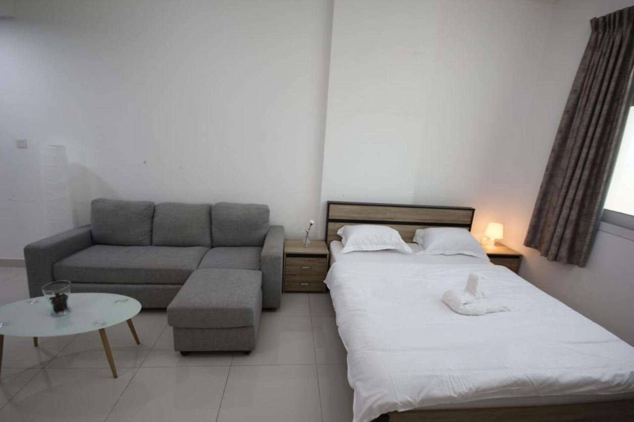 Budget Rental Studio Apartments In Dubai Exterior photo