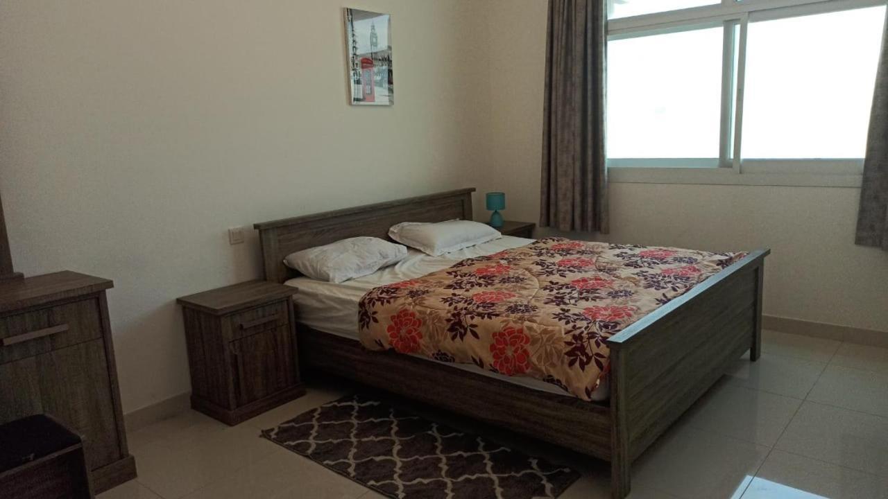Budget Rental Studio Apartments In Dubai Exterior photo