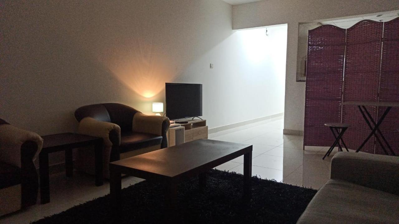 Budget Rental Studio Apartments In Dubai Exterior photo