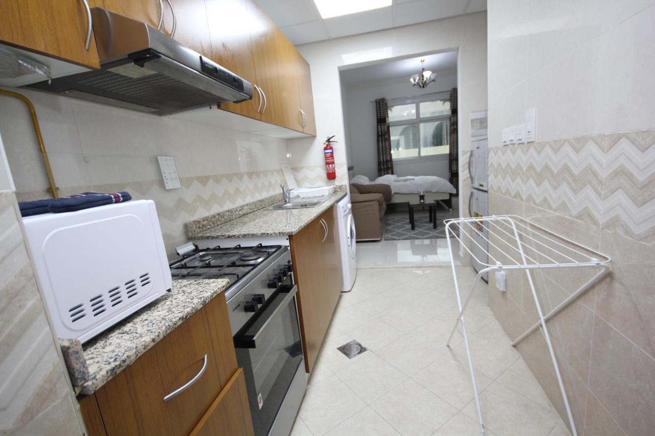 Budget Rental Studio Apartments In Dubai Exterior photo