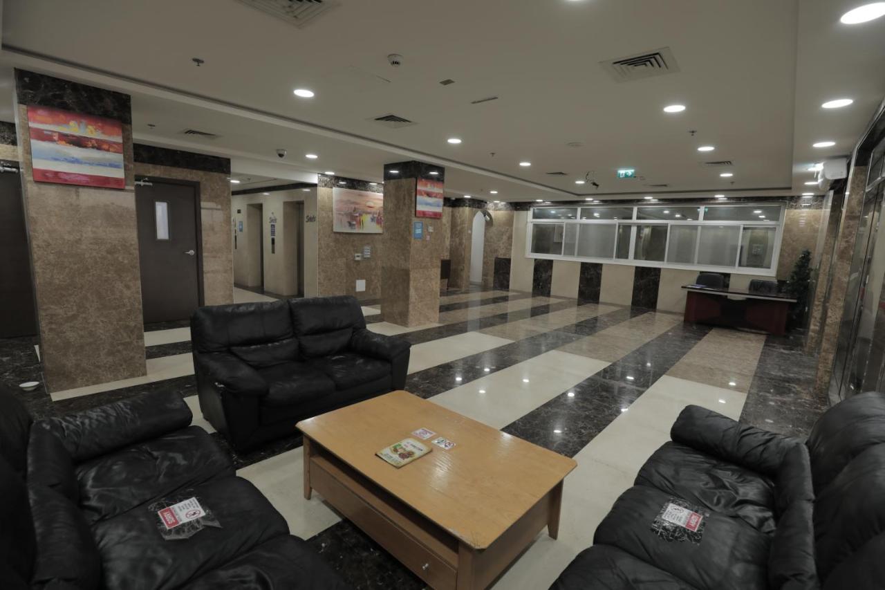 Budget Rental Studio Apartments In Dubai Exterior photo