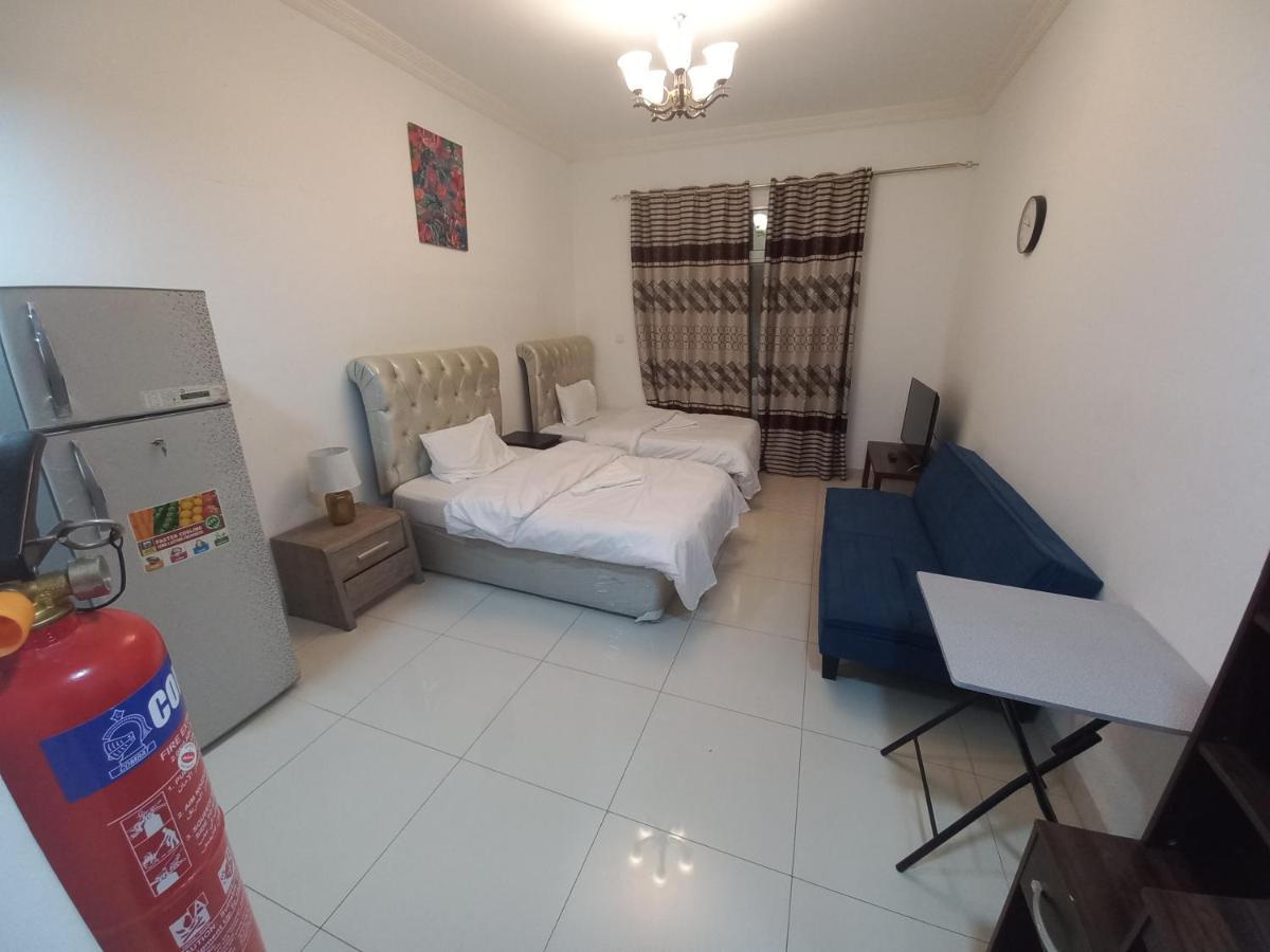 Budget Rental Studio Apartments In Dubai Exterior photo