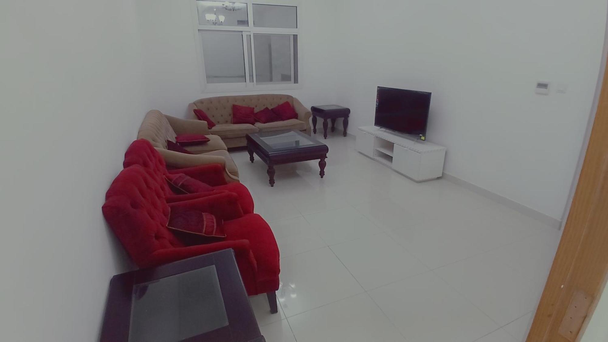 Budget Rental Studio Apartments In Dubai Exterior photo